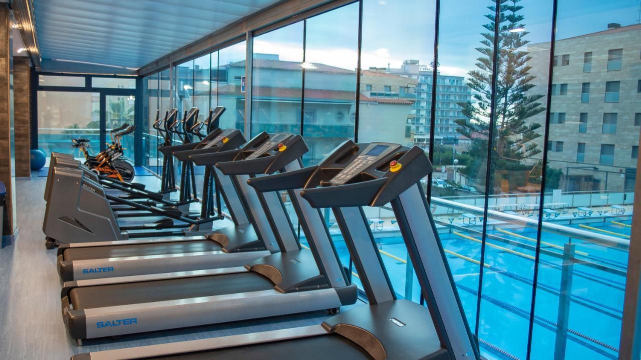 Sant Jordi Boutique Hotel Calella Exteriör bild Treadmills in a gym