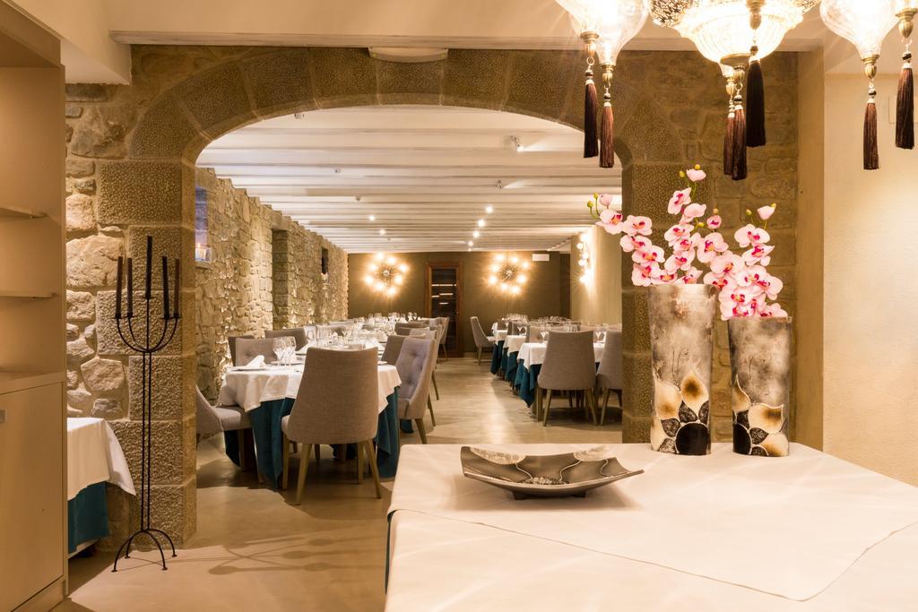 Sant Jordi Boutique Hotel Calella Exteriör bild Restaurant