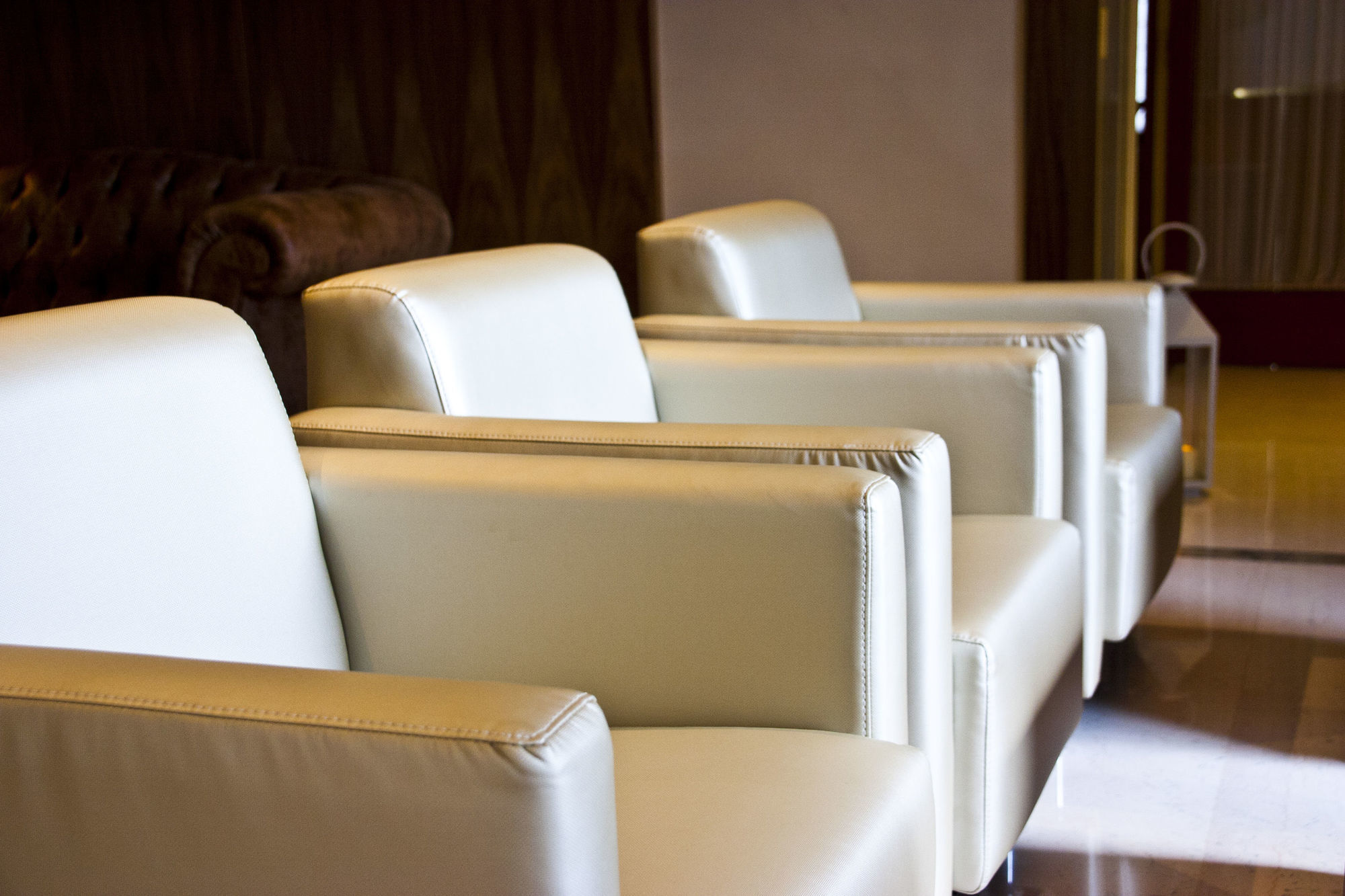 Sant Jordi Boutique Hotel Calella Exteriör bild Leather furniture